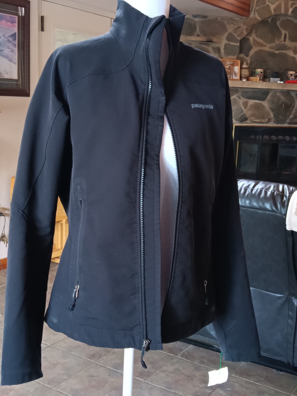 Patagonia Black Women's Softshell Utility Jacket